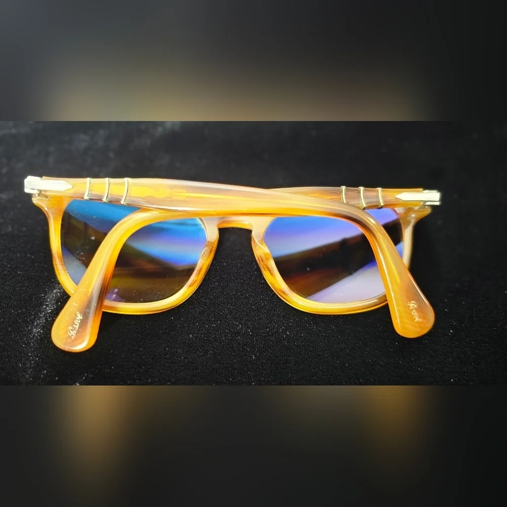 Persol questions leave